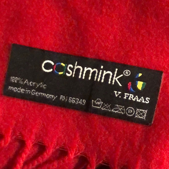 Goshmink  V. FRAAS Elegant Red Shawl, Wrap w/trendy fringe trim. Made in Germany - Picture 4 of 9